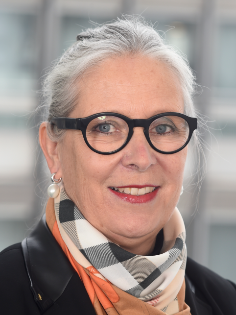 Dr. Karin Lenzlinger